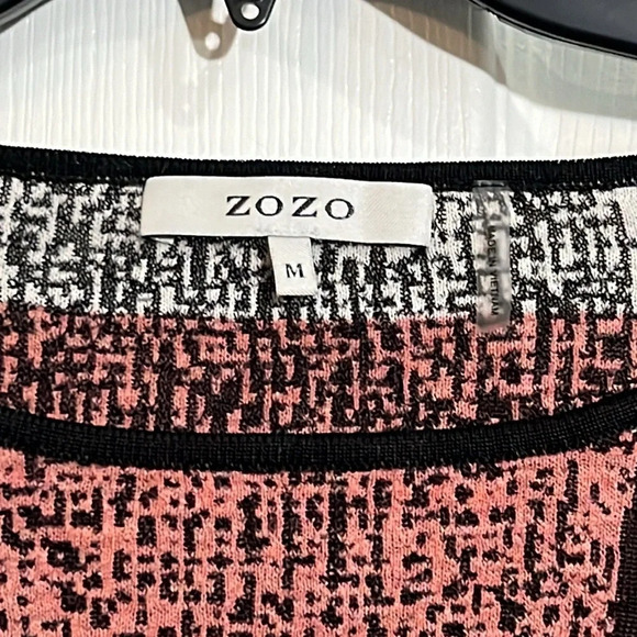 ZoZo long sleeve sweater - Red, white and black  - size Medium - Picture 3 of 4